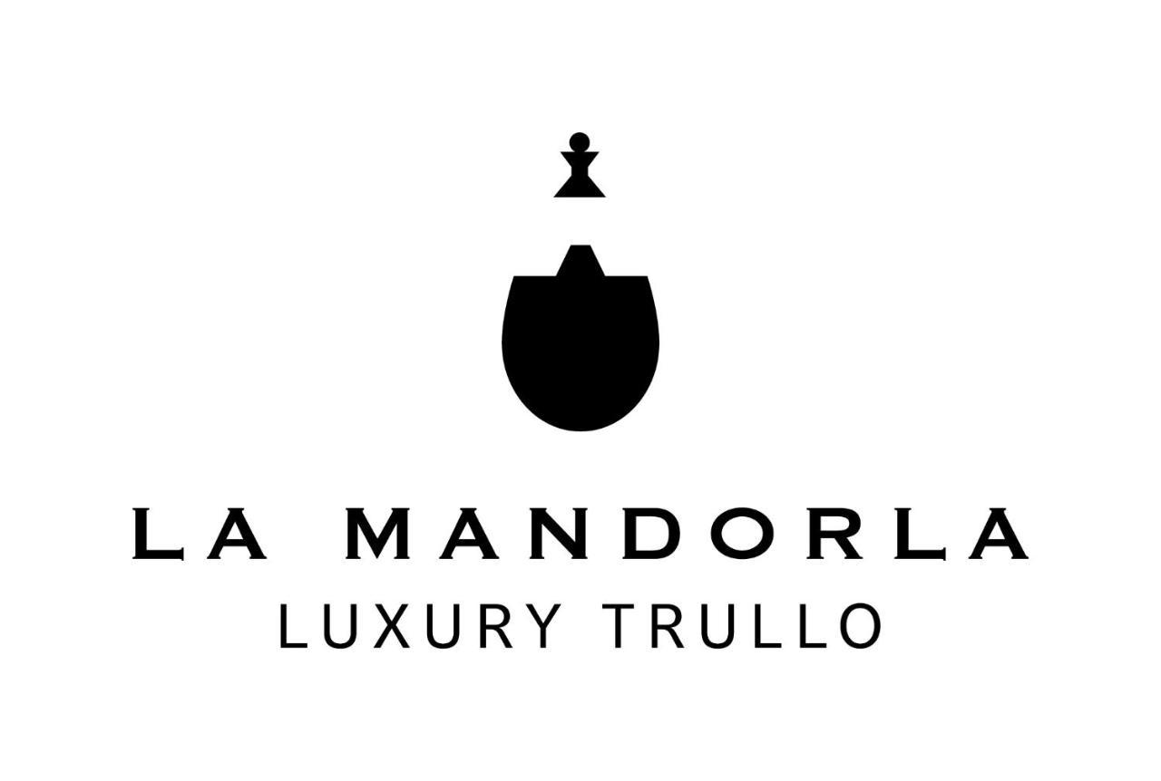 La Mandorla Luxury Trullo Panzió Alberobello Kültér fotó