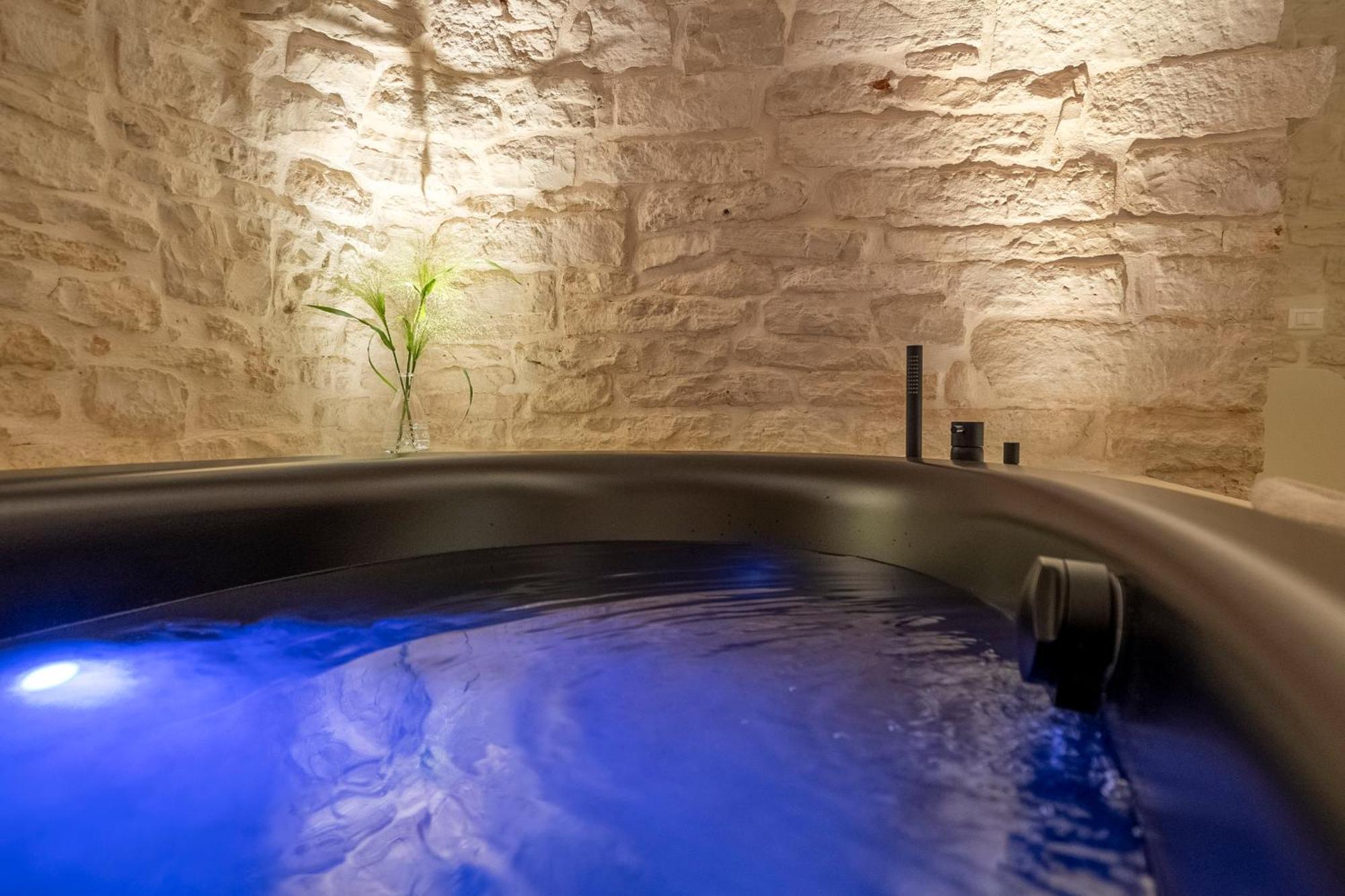 La Mandorla Luxury Trullo Panzió Alberobello Kültér fotó